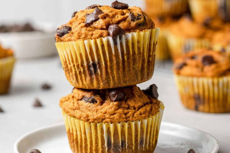 20 Min Pumpkin Spice Chocolate Chip Muffins